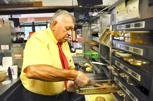 Американец отметил 50-летие работы в McDonald’s