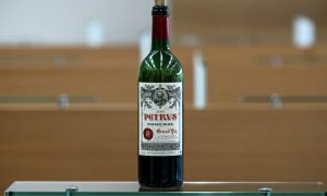 Космическая цена за космическое вино: продается бутылка Petrus, побывавшая на МКС