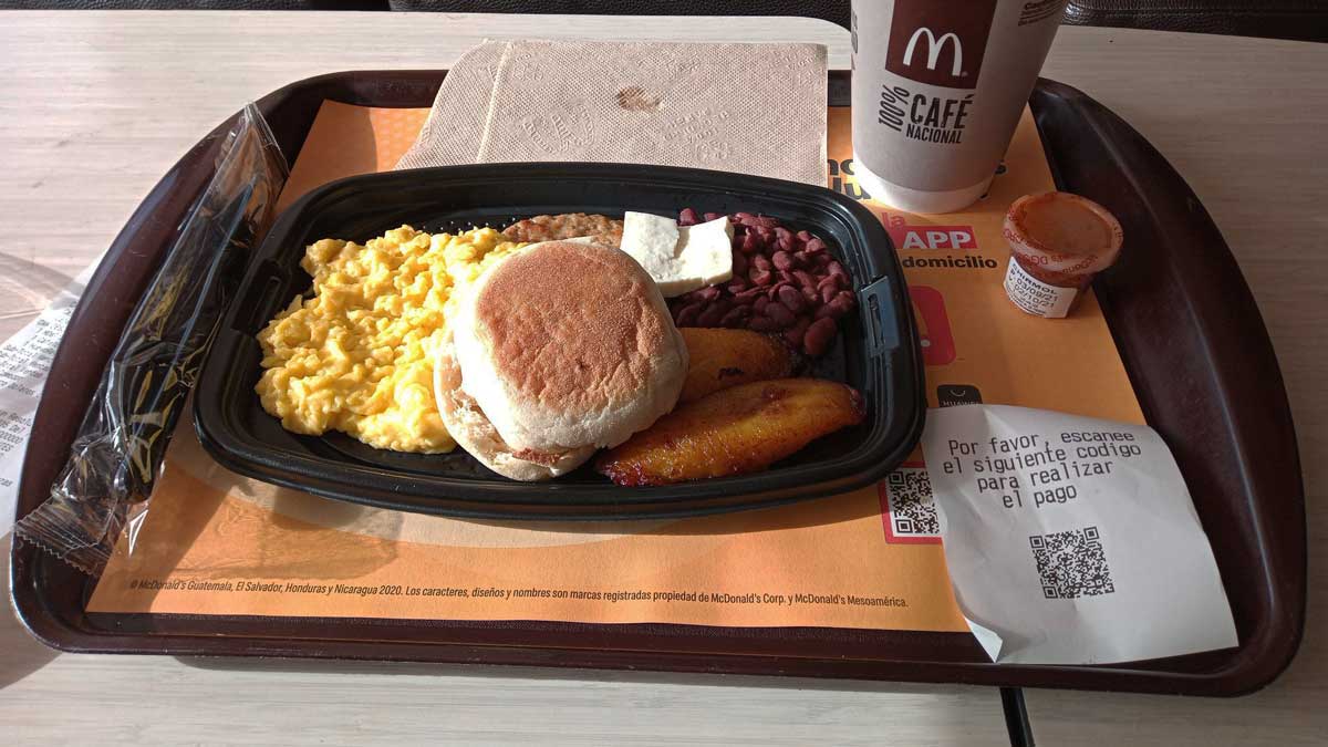 В Сальвадоре McDonald’s начал принимать оплату биткоинами