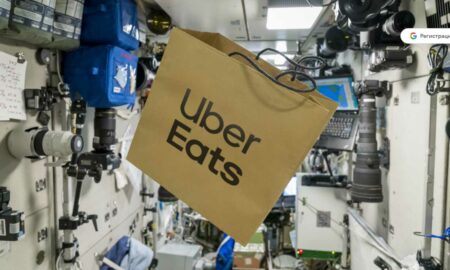 Uber Eats организовал доставку спецзаказа астронавтам