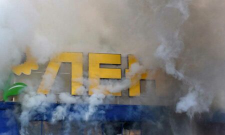 После поджога гипермаркета "Лента" в Томске завели уголовное дело