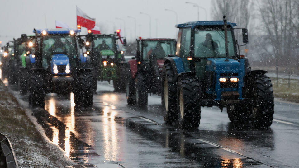 Массовые протесты фермеров парализовали Европу
